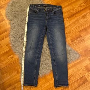 White House Black Market Skinny Crop Jeans